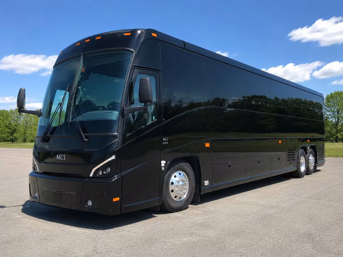 gresham wedding shuttle bus rentals that keep your guests on schedule